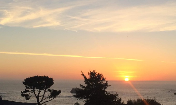Trinidad House | Sunset House -A View to Experience- Serene Location in Town.