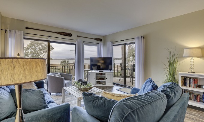 South Beach Villa | Sunset Rentals | Beachside Tns 1870