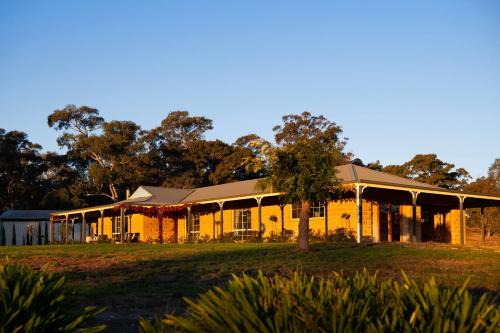 Franklinford House | Sunset Retreat - 4 bedroom home with sunset views