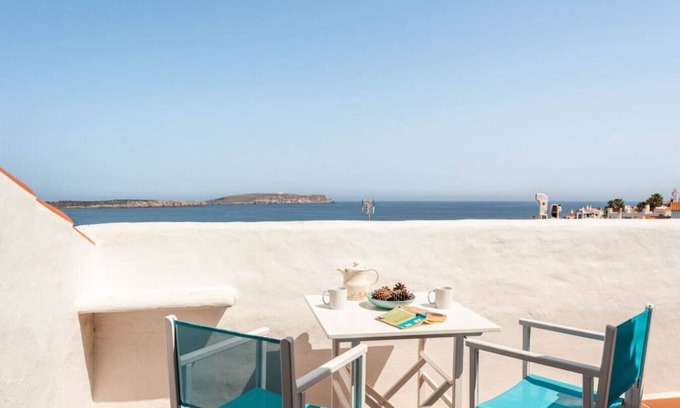 Platges de Fornells Apartment | Sunset Tirant, Your seaside retreat