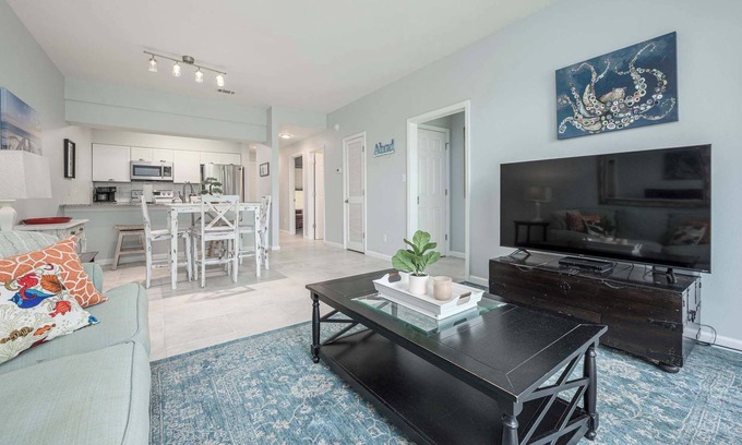Sandestin Condo | Sunshine & Whiskey - Condo Near Grand Boulevard