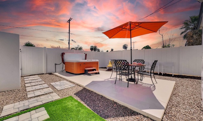 West Second Street Historic District House | Super 2 Bed with Private Hot Tub! Downtown Mesa.
