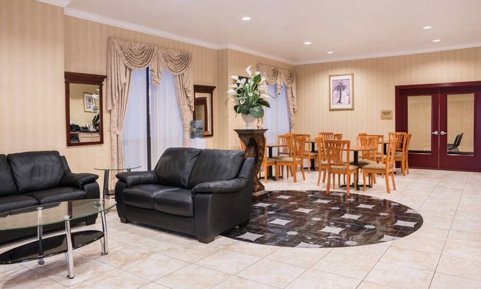 Brookshire Hotel | Super 8 by Wyndham Brookshire TX