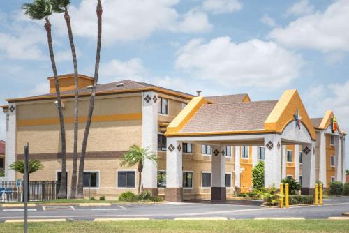 Harlingen Hotel | Super 8 by Wyndham Harlingen TX
