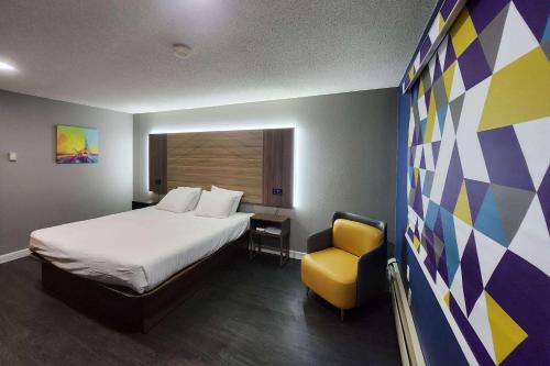 Hayward Hotel | Super 8 by Wyndham Hayward WI