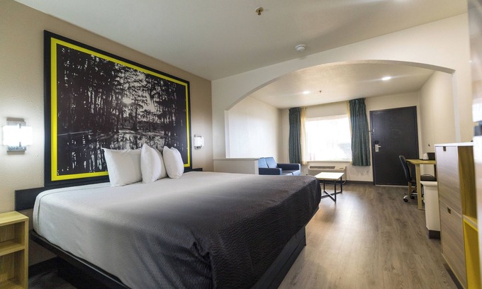 Jasper Hotel | Super 8 by Wyndham Jasper TX
