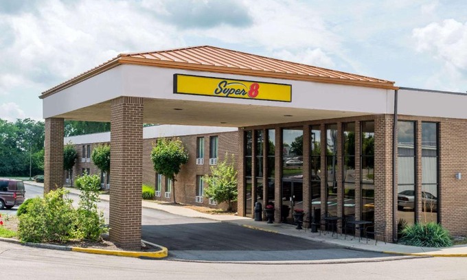 Miamisburg Hotel | Super 8 by Wyndham Miamisburg Dayton S Area OH