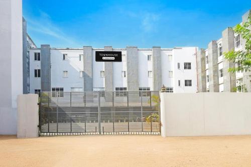 Bhubaneshwar Hotel | Super Townhouse Mancheswar Industrial Estate