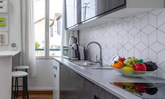 L'Economie Apartment | Superb accommodation, fully equipped, close to station, airport, FREE WIFI