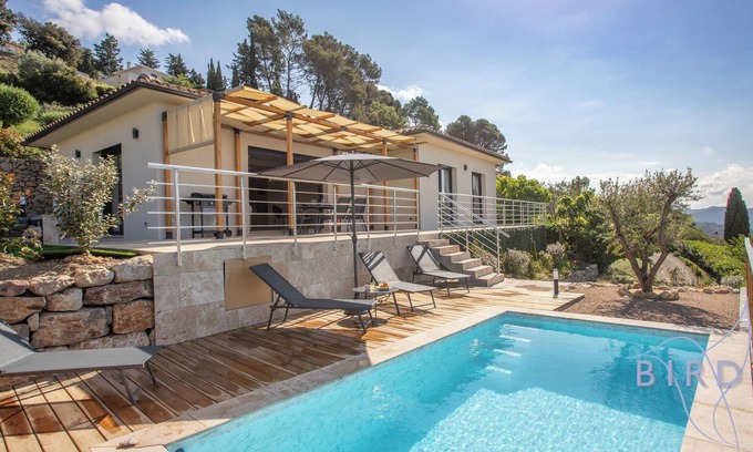 Bagnols-en-Foret Villa | Superb neo-Provençal villa with swimming pool, air conditioning, and view