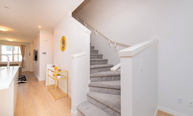 Calgary House | Superb Newly Built 3 bedroom Home in North West Calgary