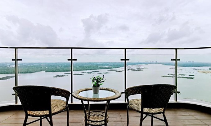 Central District Apartment | SUPERB SEAVIEW ROYAL STRAND DANGA BAY COUNTRY GARDEN