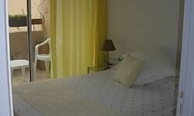 Saint-Cyprien Plage Apartment | Superb spacious 3* Modern Apartment On Marina/Sea Views, Walk To Beach/Port