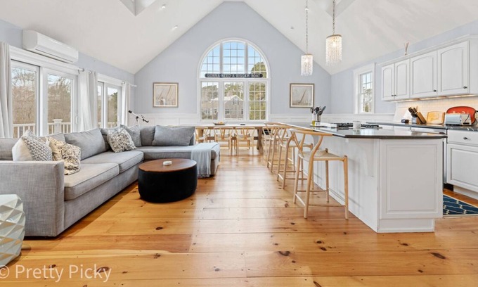 North Chatham House | Superb, Upscale with Pool and Hot Tub in Chatham: 002-C
