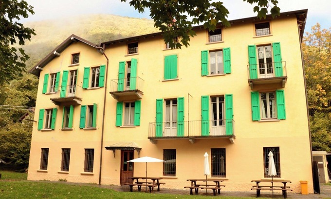 Oggebbio Villa | Superb villa in the mountains with private garden