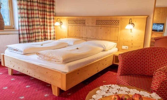 Achenkirch Apartment | Superior Doppelzimmer mit Balkon - Frühstückspension Seeblick