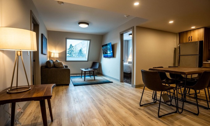 Banff Apartment | Superior King Two Bedroom Apartment