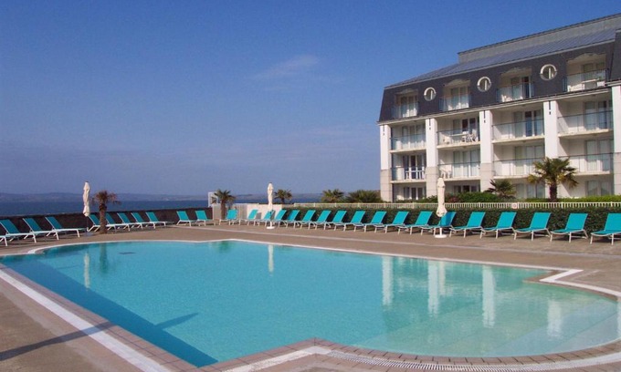 Treboul Apartment | Surcouf