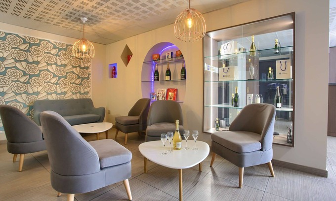 Saint-Brice-Courcelles Hotel | Sure Hotel by Best Western Reims Nord