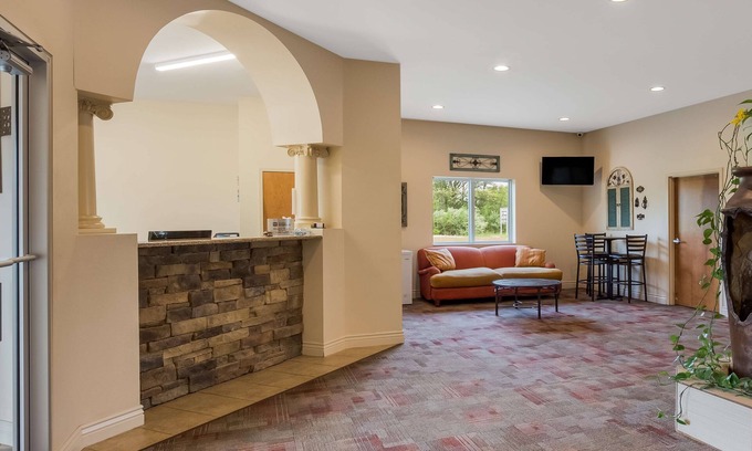 Whittington Hotel | SureStay Hotel by Best Western Whittington Rend Lake
