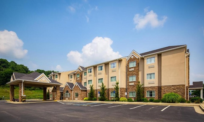 Buckhannon Hotel | SureStay Plus Hotel by Best Western Buckhannon