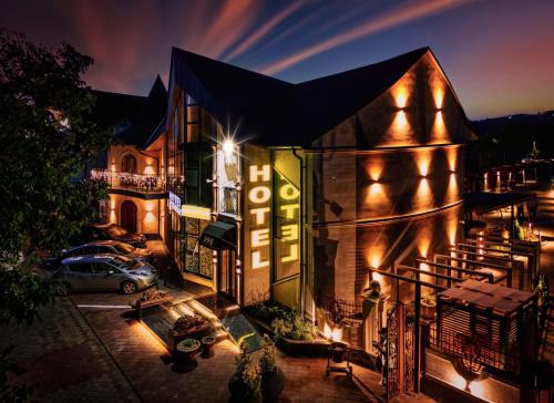 Moldova Hotel | SV Hotel, Restaurant & Airport Parking