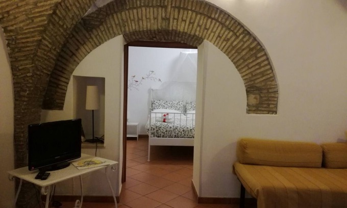 Troia Bed & Breakfast | Svegliarsi nei Borghi - La Patronale