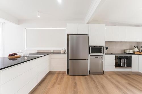 Swansea House | Swansea Lake House