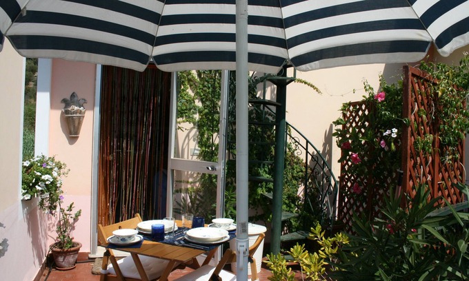 Celle Ligure Apartment | SWEET BLUE, a small blue-sea paradise in a green oasis