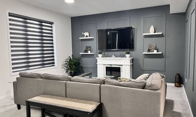 Innisfil House | Sweet Deal! Spacious 4bd Home Comfortably Sleeps 10.