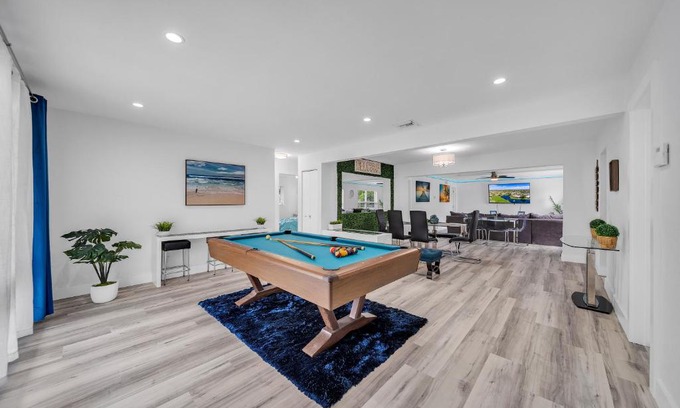 Fort Lauderdale House | Sweet Escape 5 br/2ba min from airport and beach