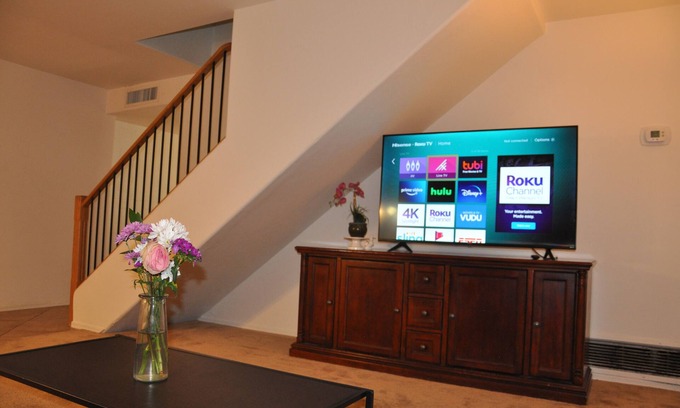 Midtown Condo | Sweet home nearby UOA