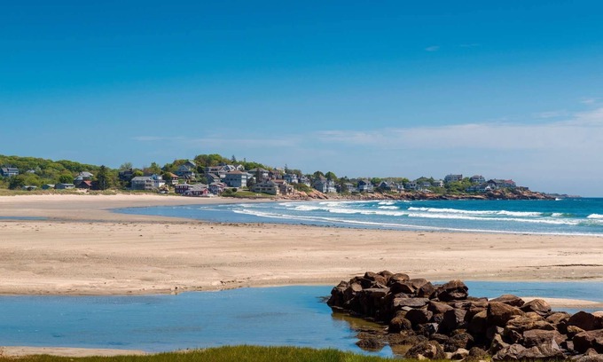 Marblehead Condo | Sweet Retreat