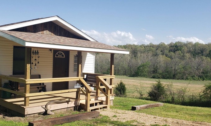 Gainesville Cabin | Sweeton Creek cozy cabin just minutes from Lake Norfork