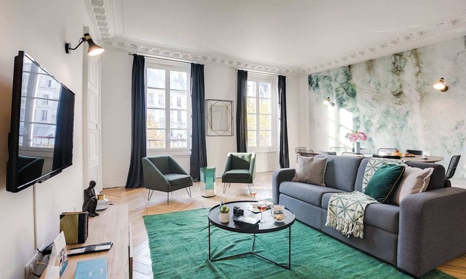 Strasbourg -Saint-Denis Apartment | Sweett | Bonne Nouvelle