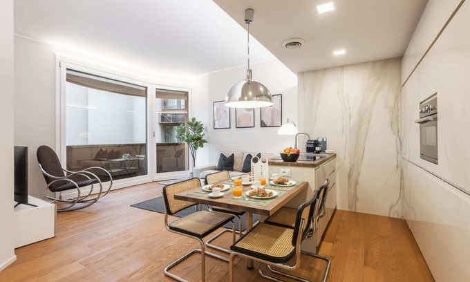 Milan Centre Apartment | Sweett | Luxury Velasca IX