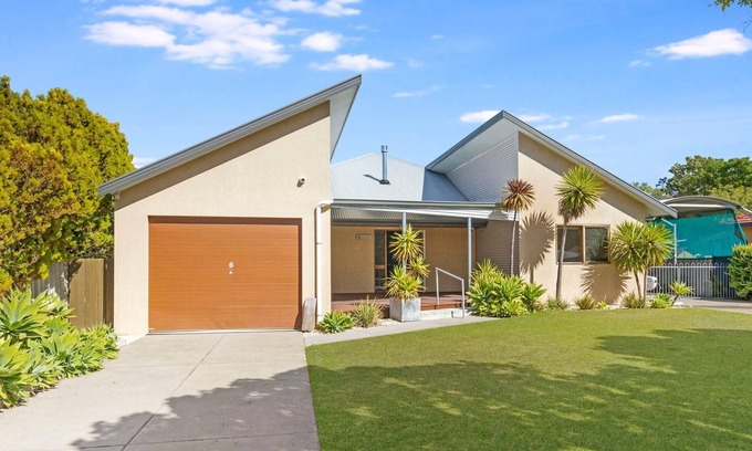 West Busselton House | Swell Times Holiday Home - Busselton