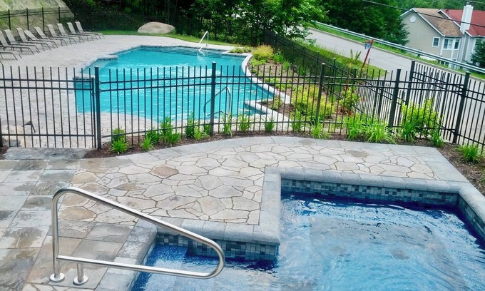 Mont-Tremblant Village Apartment | Swimming Pool, Spa - Condo Mont Tremblant 2