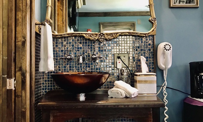 Over-the-Rhine Hotel | Symphony Hotel & Restaurant