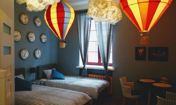 Old Town Bed & Breakfast | Sztukmistrz Magician Art Rooms