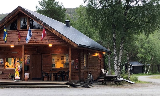 Hamaroy Cabin | Tømmerneset Camping