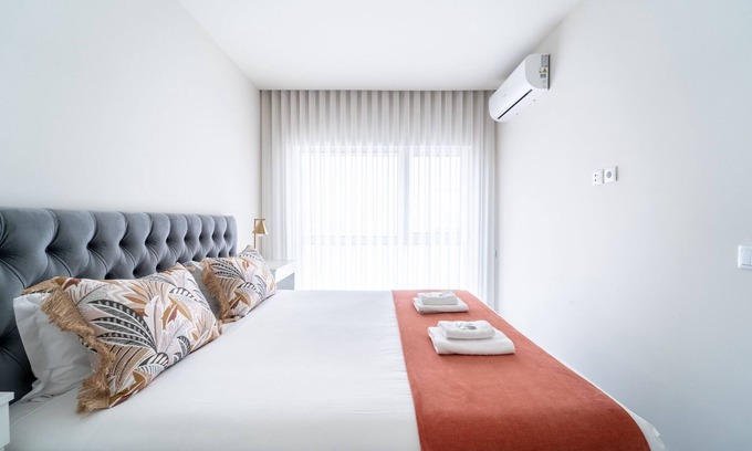 Braga Apartment | T1 Urban Charm Central City Escape