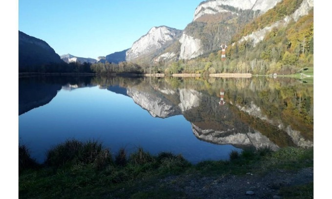 Sallanches Apartment | T2 33 m² with balcony facing Mt Blanc, wifi, quiet area, free parking.