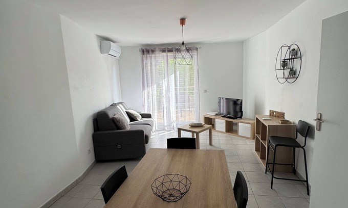 Les Baumettes Apartment | T2 apartment near the calanques park.
