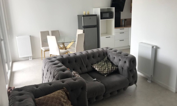 Sainte-Therese-Demi-Lune Apartment | T2 de Standing Proche Centre Ville