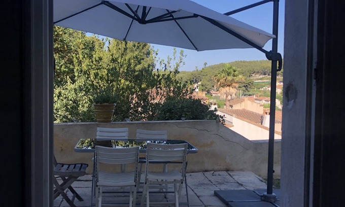 Martigues Apartment | T2 Indépendant, au Calme Avec Terrasse