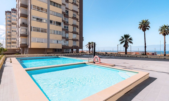 Costa de Caparica Apartment | T2 with Pool in Front of the Beach