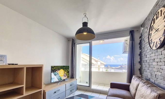 Sainte-Clotilde Centre Apartment | T3 – Ambrevatte - 53 m² - Ste-Clotilde