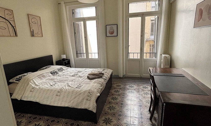 Baille Apartment | T4 Air-conditioned 3 Bedrooms Proximité Castellane Immeuble Art Déco / 6 persons