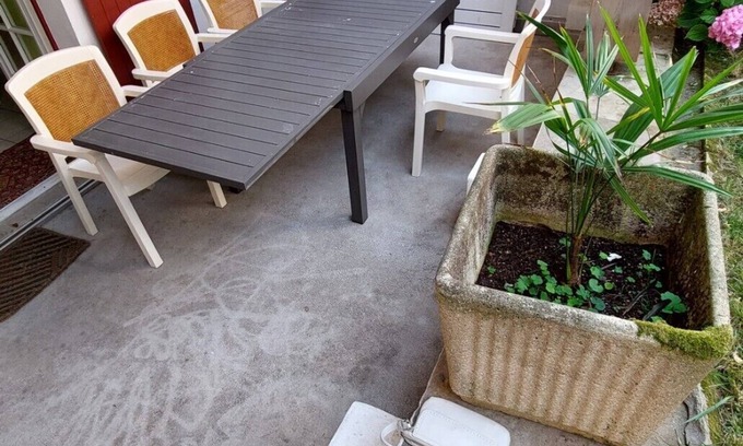 Saint-Jean-de-Luz City Center Apartment | T5 Large apartment with garden in the city.